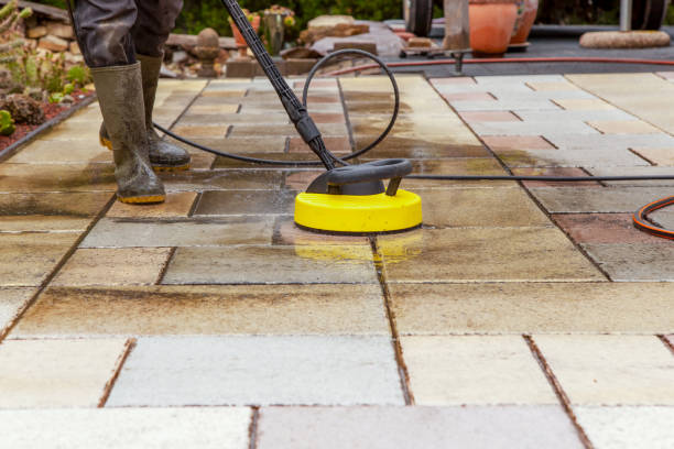 Best Pool Deck Cleaning in Oakfield, WI
